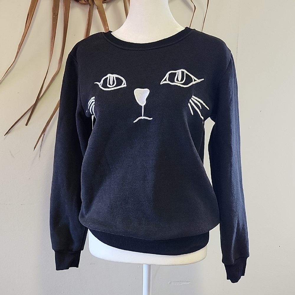 印象服饰 YIN XIANG FU SHI Cat Kitty Eyes Black Cotton Long Sleeve Sweat Shirt